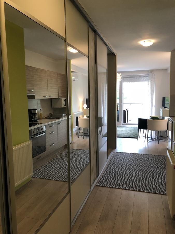 Relax Apartman Apartment Zamárdi Екстериор снимка