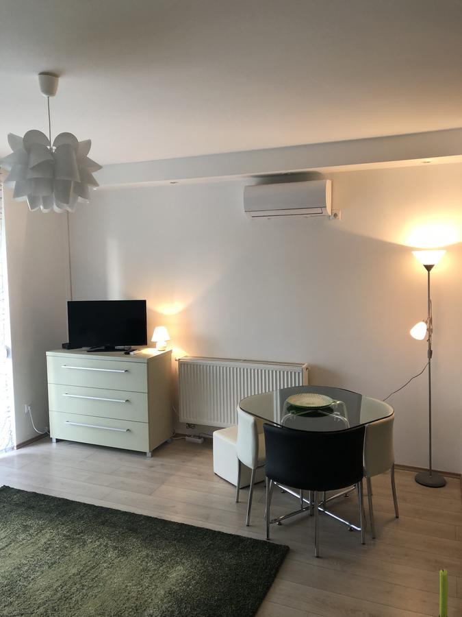 Relax Apartman Apartment Zamárdi Екстериор снимка