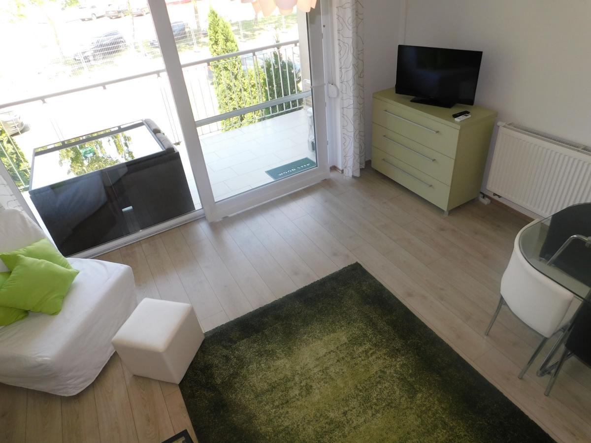 Relax Apartman Apartment Zamárdi Екстериор снимка